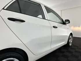 Kia Picanto (2014) thumbnail 26