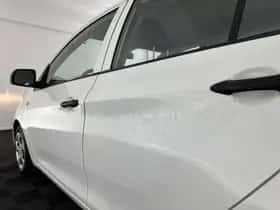 Kia Picanto (2014) thumbnail 27