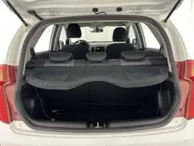 Kia Picanto (2014) thumbnail 10