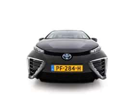 Toyota Mirai (2017) thumbnail 3