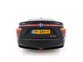 Toyota Mirai (2017) thumbnail 6