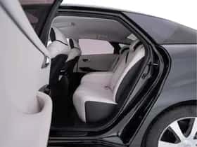 Toyota Mirai (2017) thumbnail 10
