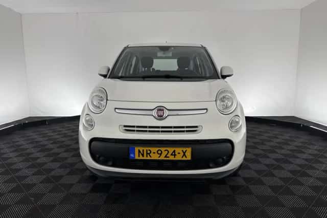 Fiat 500L (2017) thumbnail 2