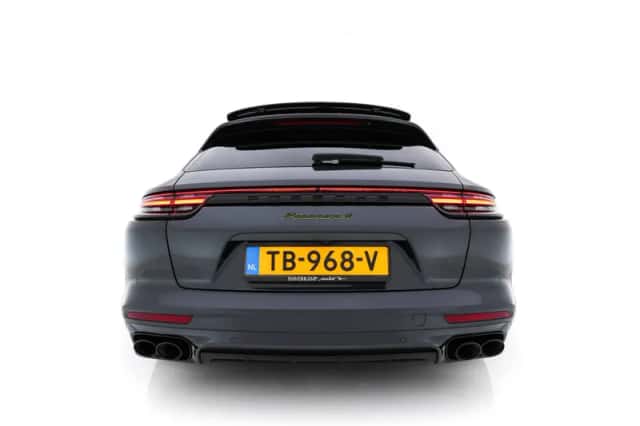 Porsche Panamera (2018) thumbnail 6