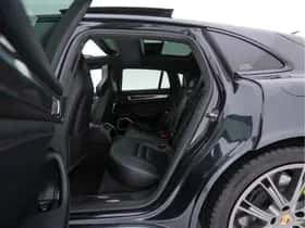 Porsche Panamera (2018) thumbnail 10