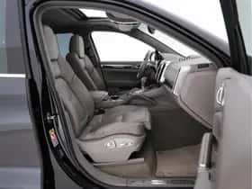 Porsche Cayenne (2010) thumbnail 13