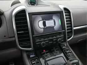 Porsche Cayenne (2010) thumbnail 18
