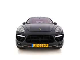 Porsche Cayenne (2010) thumbnail 3