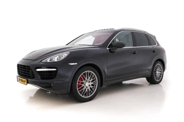 Porsche Cayenne (2010) thumbnail 4