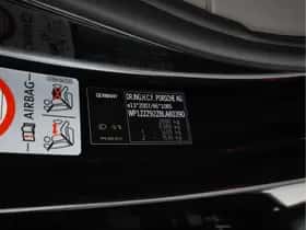 Porsche Cayenne (2010) thumbnail 35