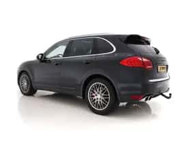 Porsche Cayenne (2010) thumbnail 5