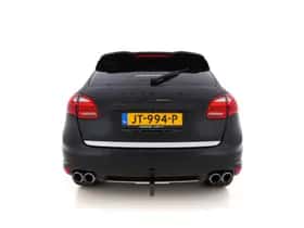 Porsche Cayenne (2010) thumbnail 6