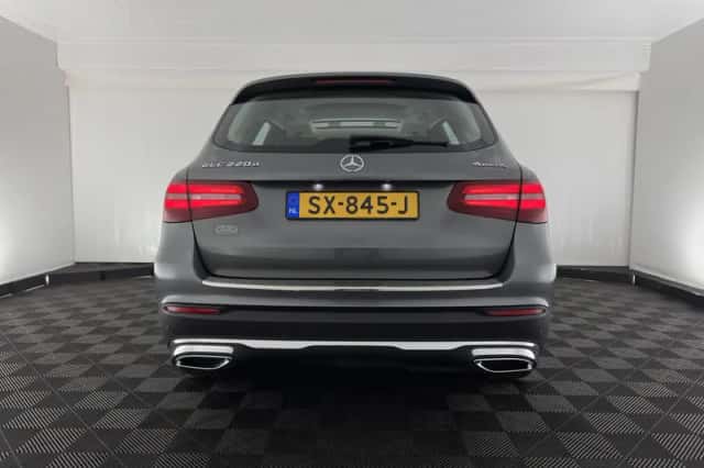 Mercedes-Benz GLC-Klasse (2018) thumbnail 6