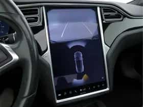 Tesla Model S (2017) thumbnail 14