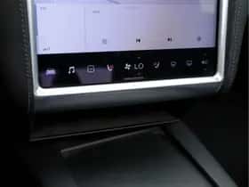 Tesla Model S (2017) thumbnail 17