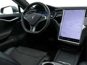 Tesla Model S (2017) thumbnail 8
