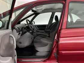 Citroën Xsara Picasso (2005) thumbnail 9