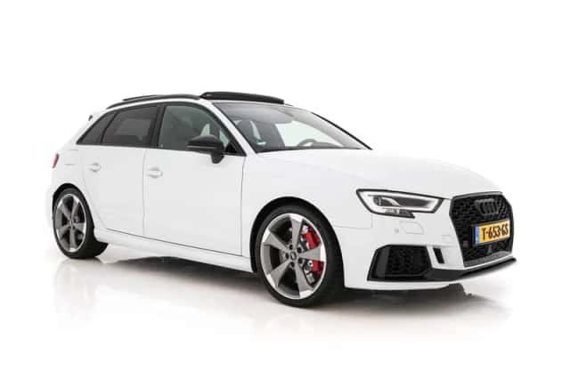 Audi RS3 (2018) thumbnail 1