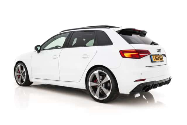 Audi RS3 (2018) thumbnail 5