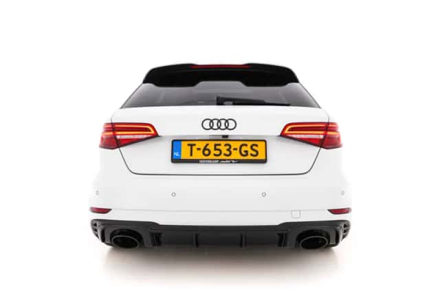 Audi RS3 (2018) thumbnail 6
