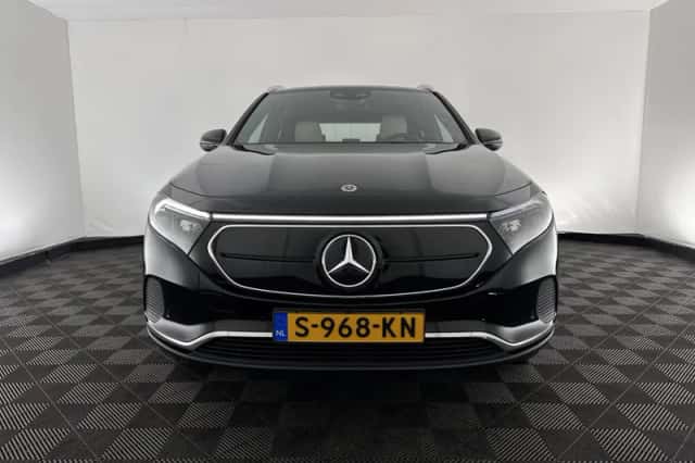 Mercedes-Benz EQA (2023) thumbnail 3