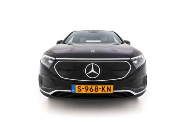 Mercedes-Benz EQA (2023) thumbnail 3