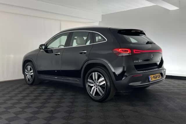 Mercedes-Benz EQA (2023) thumbnail 5
