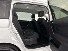Volkswagen Touran (2016) thumbnail 12