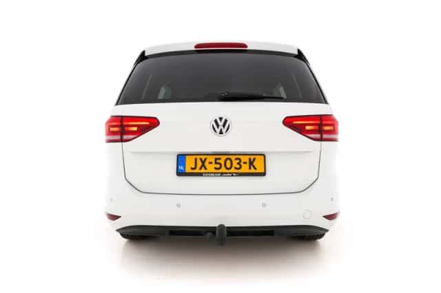 Volkswagen Touran (2016) thumbnail 6