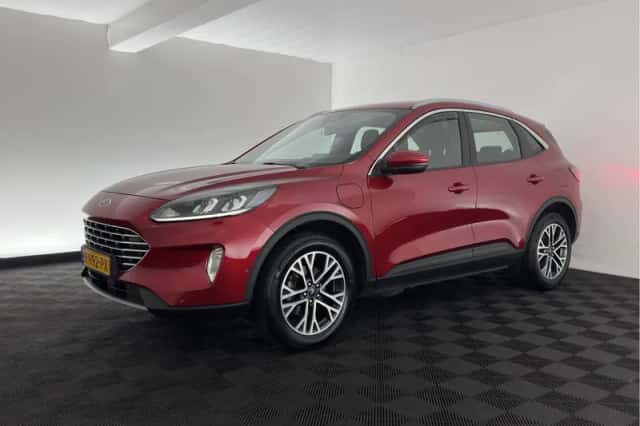 Ford Kuga (2022) thumbnail 4