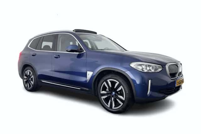 BMW iX3 (2021) thumbnail 1