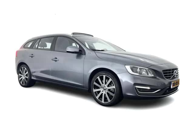 Volvo V60 (2016) thumbnail 1