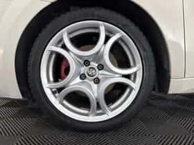 Alfa Romeo Mito (2013) thumbnail 21
