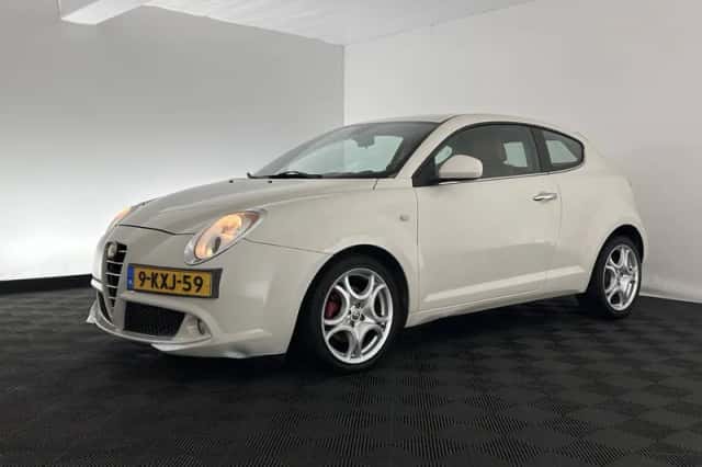 Alfa Romeo Mito (2013) thumbnail 4