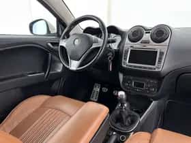 Alfa Romeo Mito (2013) thumbnail 8
