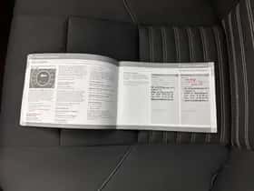 Volvo S40 (2010) thumbnail 24