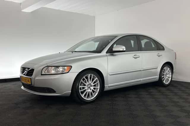Volvo S40 (2010) thumbnail 4
