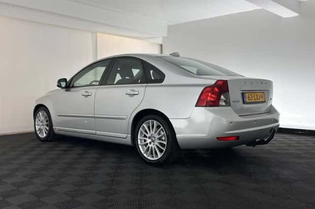 Volvo S40 (2010) thumbnail 5