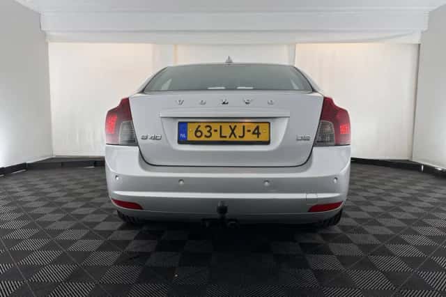 Volvo S40 (2010) thumbnail 6