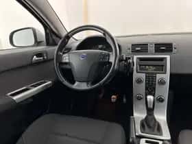 Volvo S40 (2010) thumbnail 8