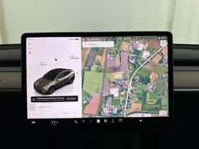 Tesla Model Y (2023) thumbnail 14