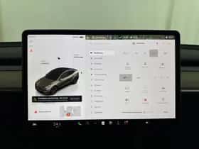 Tesla Model Y (2023) thumbnail 17