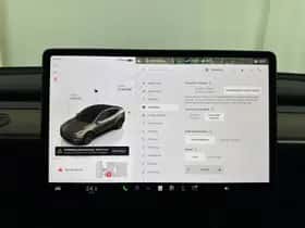 Tesla Model Y (2023) thumbnail 20