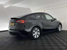 Tesla Model Y (2023) thumbnail 7