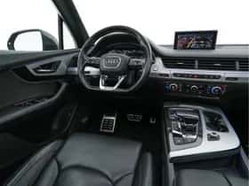 Audi SQ7 (2017) thumbnail 8