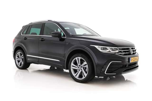 Volkswagen Tiguan (2022) thumbnail 1