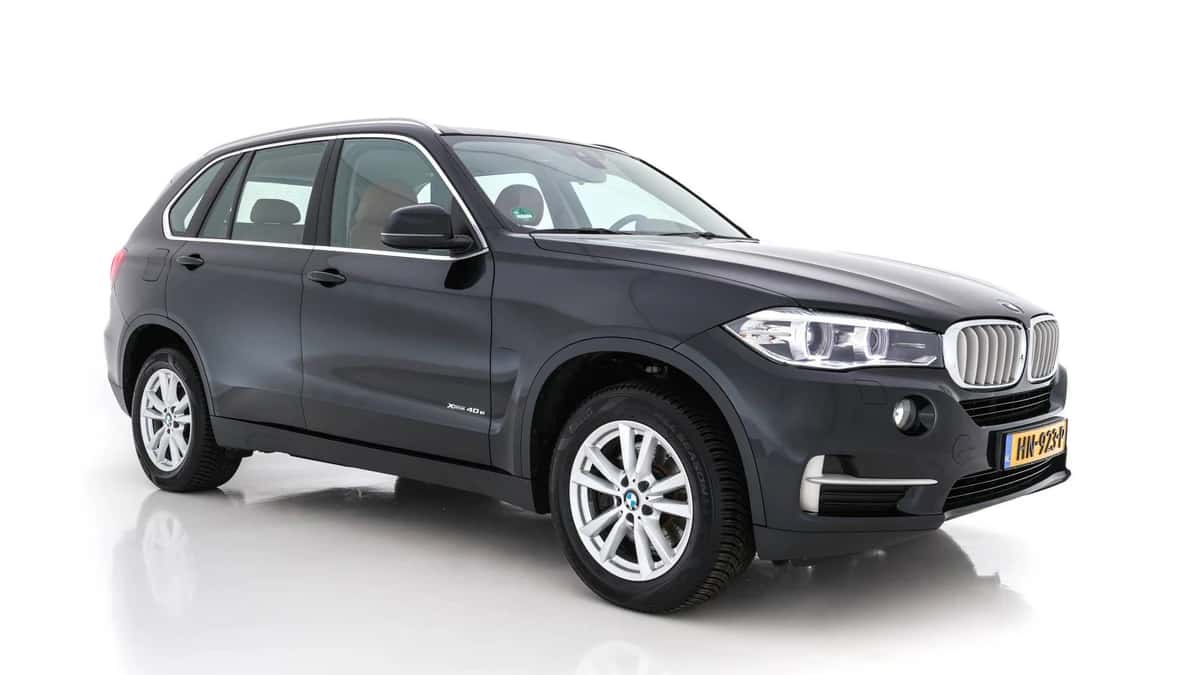 BMW X5 (2015) — foto 1