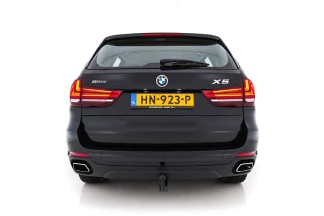 BMW X5 (2015) thumbnail 6