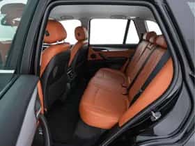 BMW X5 (2015) thumbnail 10