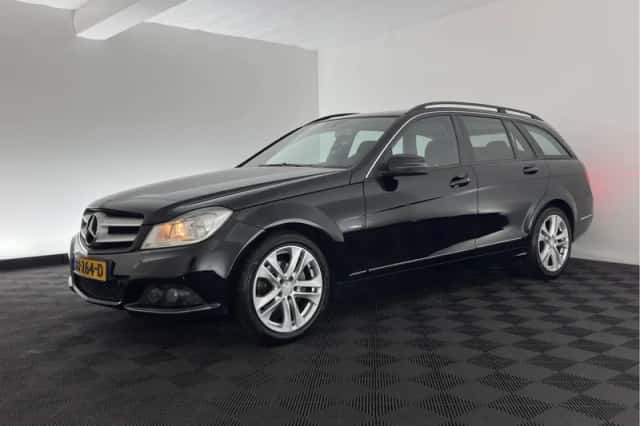 Mercedes-Benz C-Klasse (2011) thumbnail 4